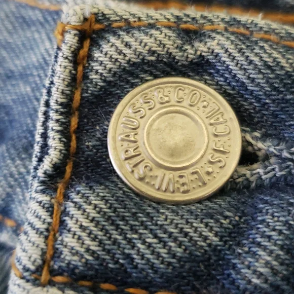 ❤ VINTAGE | 90s Levi's 501 Button Fly Jeans Medium Wash - Picture 7 of 12